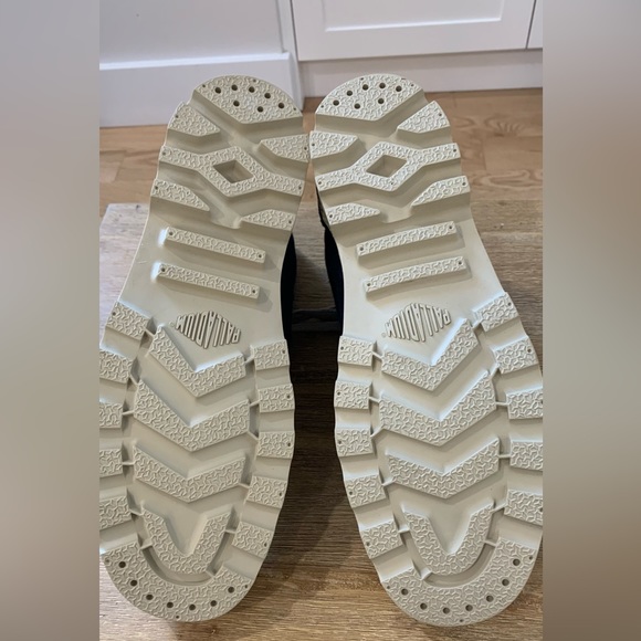 Retro Palladium Sneakers - Size 11 (Men’s) - Navy Blue - Picture 2 of 5